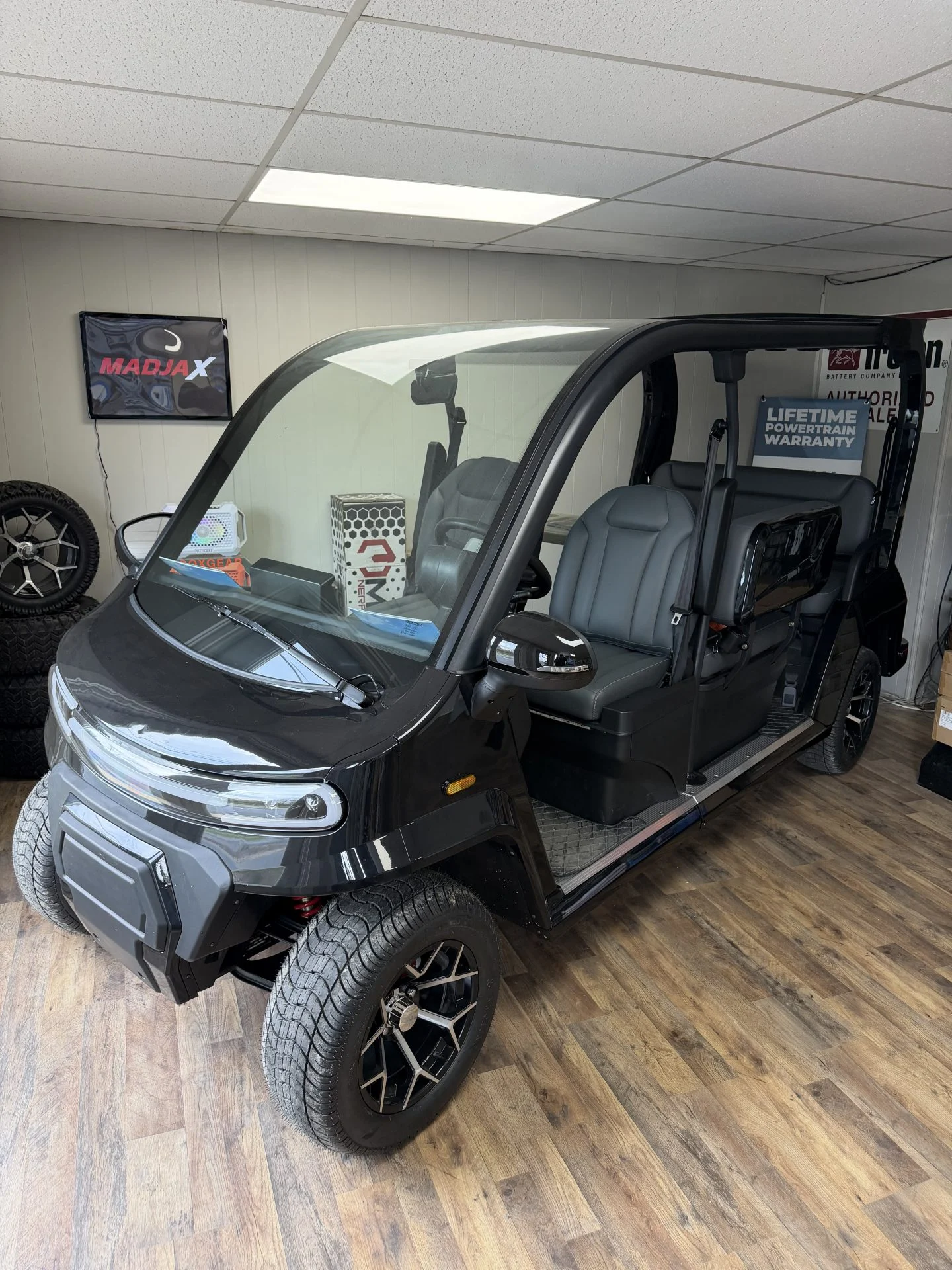 2026 Denago EV City 5 Passenger Electric Golf Cart for Sale (Black) (1)